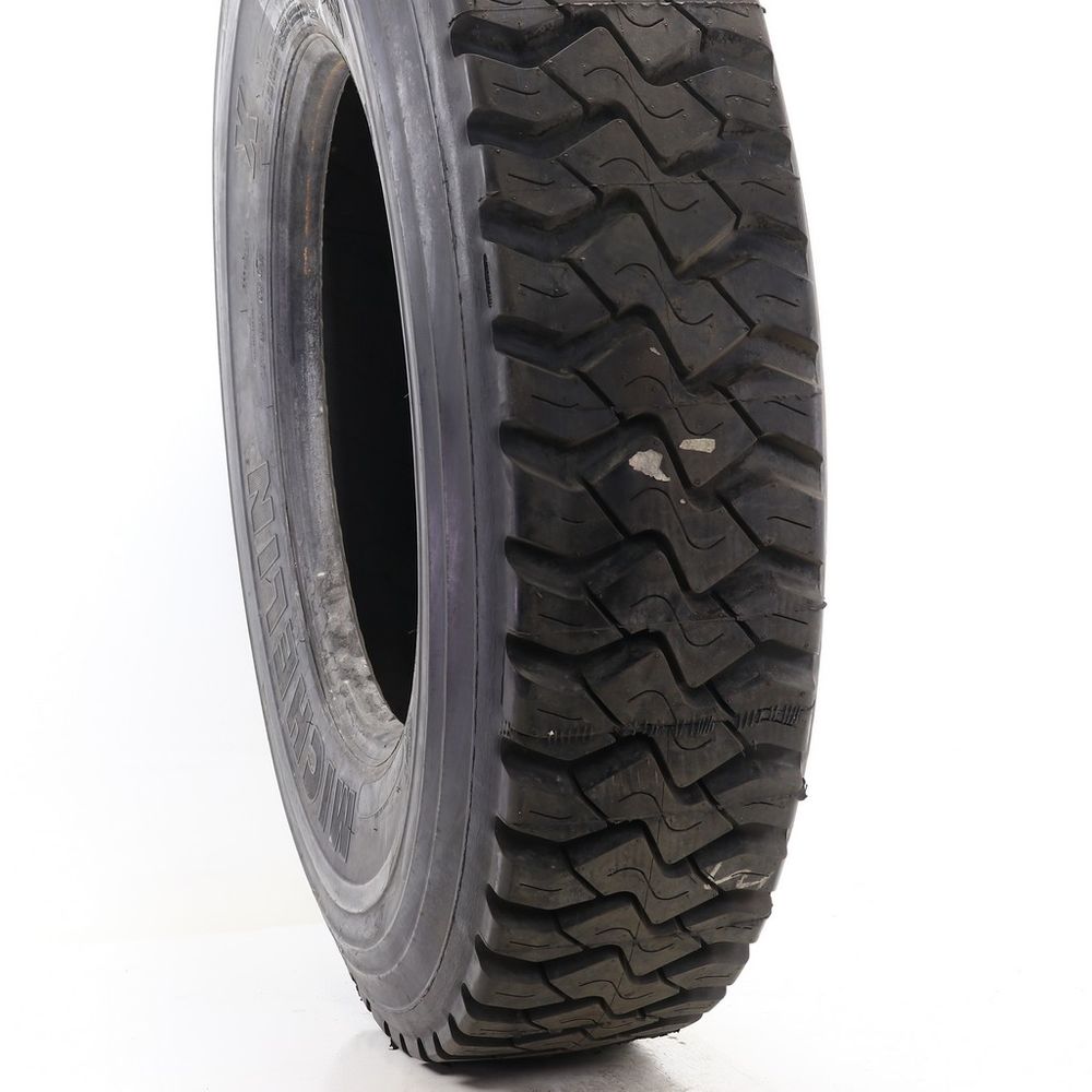 Used LT 12R22.5 Michelin XZE 1N/A - 25/32 - Image 3