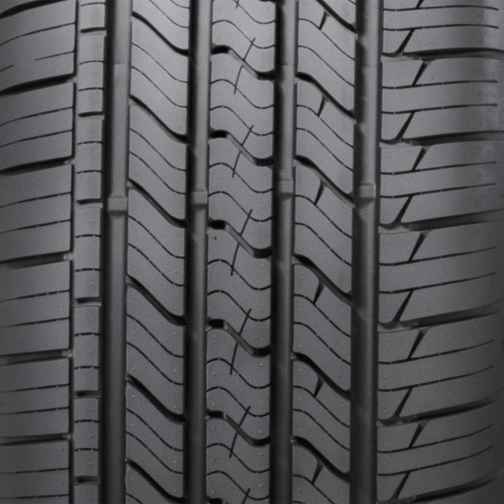 Set of (2) New P 235/50R17 GT Radial Maxtour LX 96V - Image 3