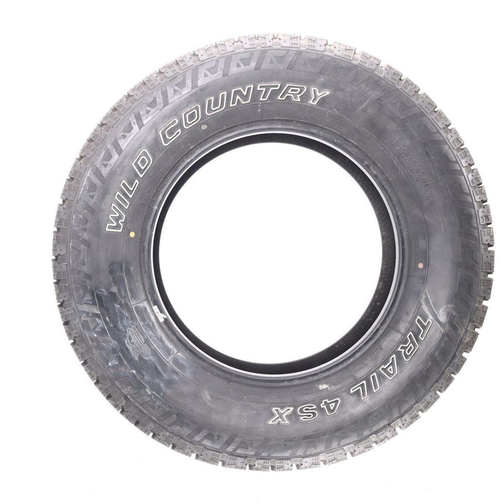 New LT 275/70R18 Wild Country Trail 4SX 125/122R E - Image 3