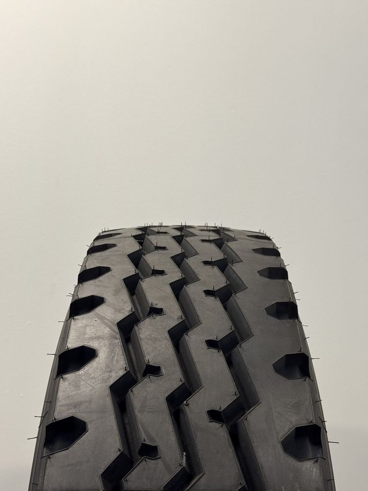 New 11R22.5 Lancaster MX813 146/143M - Image 2