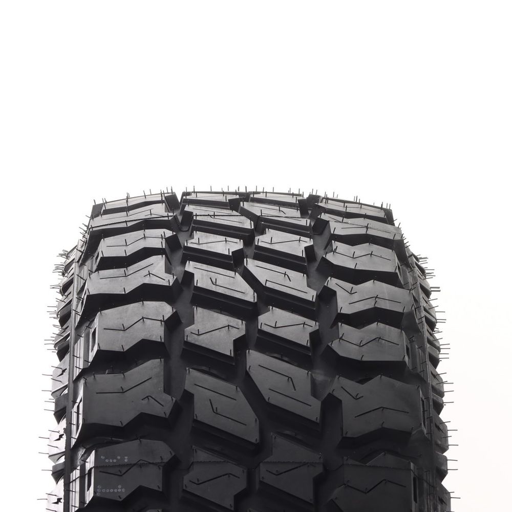 New LT 305/55R20 Mud Claw Comp MTX 121/118Q E - Image 2