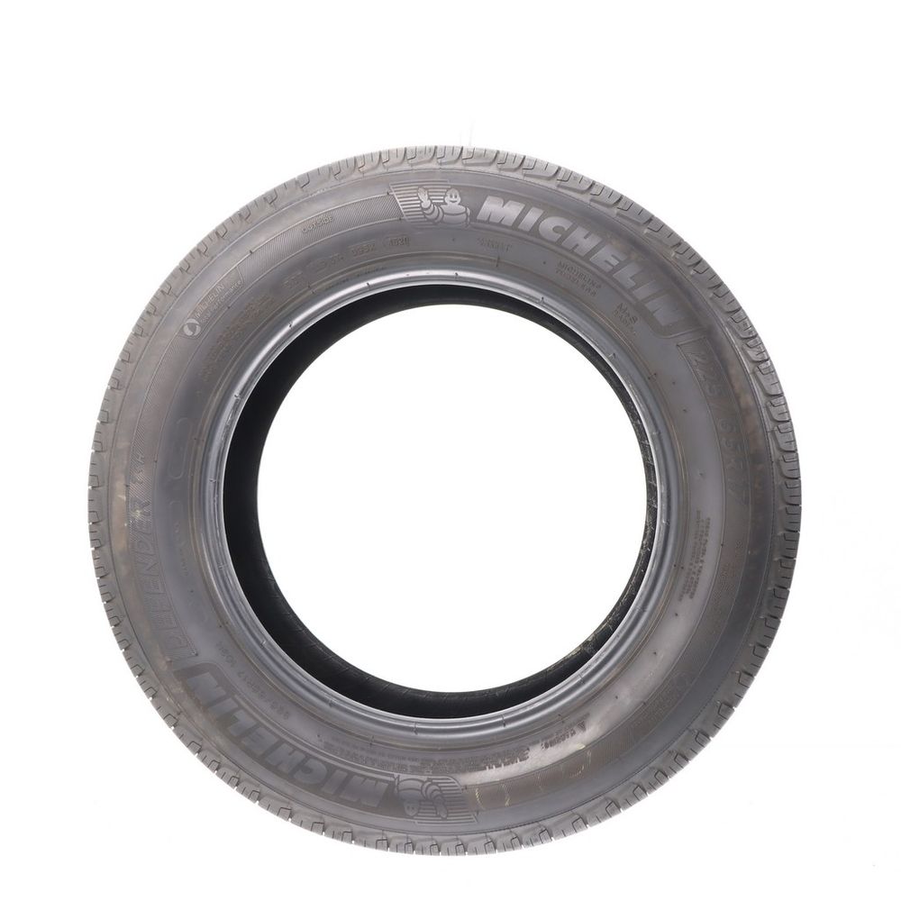 Used 225/65R17 Michelin Defender T+H 102H - 7.5/32 - Image 3