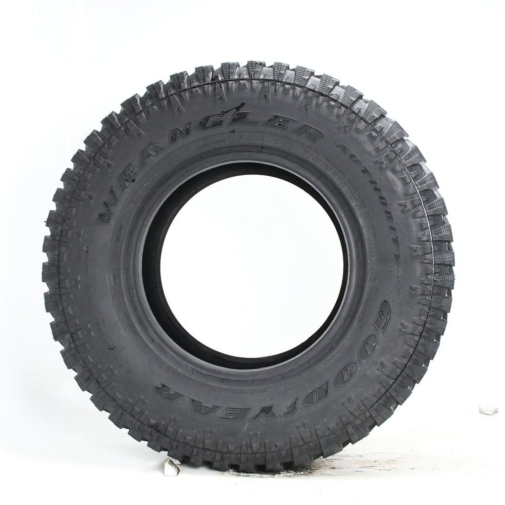 Driven Once LT 265/75R16 Goodyear Wrangler Authority A/T 123/120Q - 18/32 - Image 3