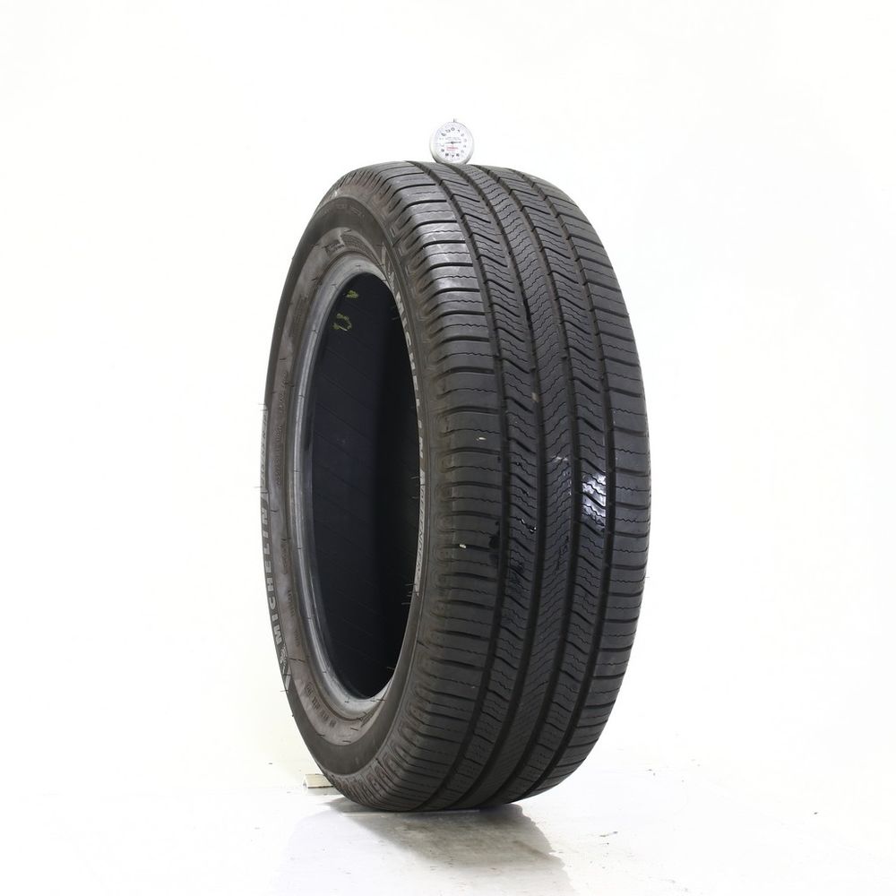 Set of (4) Used 235/55R19 Michelin Defender 2 105H - 9-10/32 - Image 4