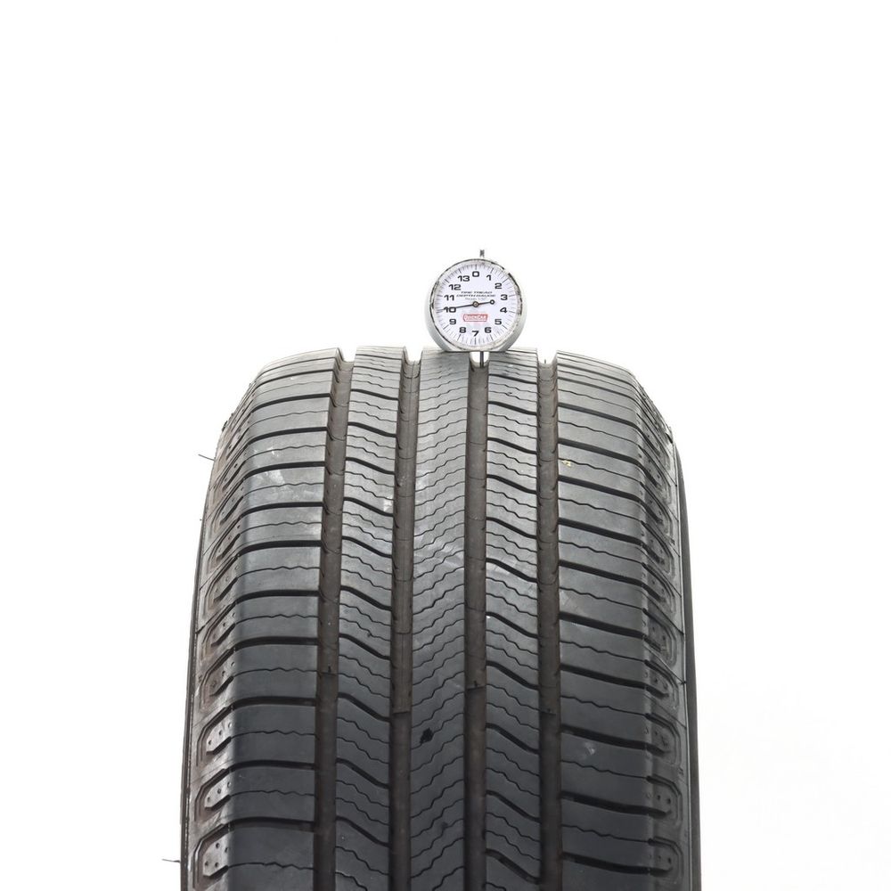 Set of (2) Used 235/65R18 Michelin Defender 2 106H - 10/32 - Image 2