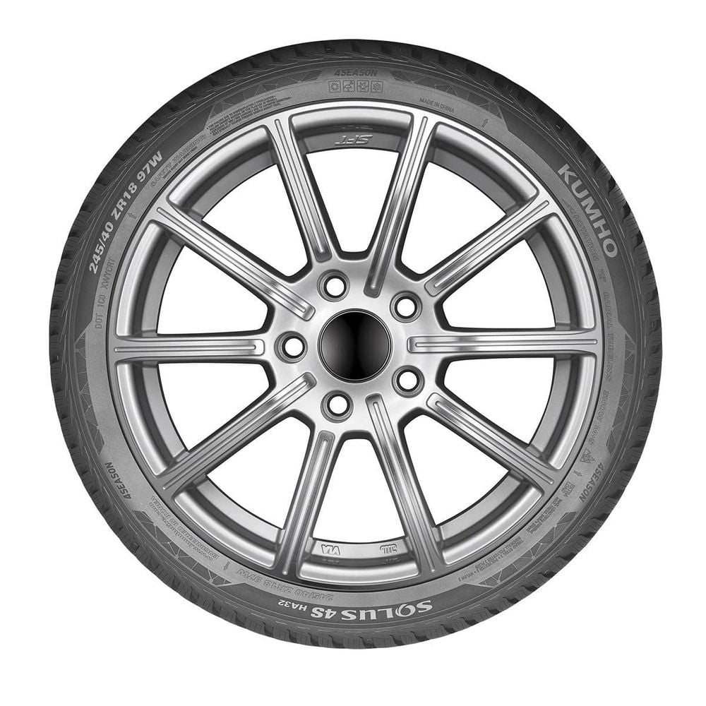 Set of (4) New P 215/55R18 Kumho Solus HA32 99V - Image 2