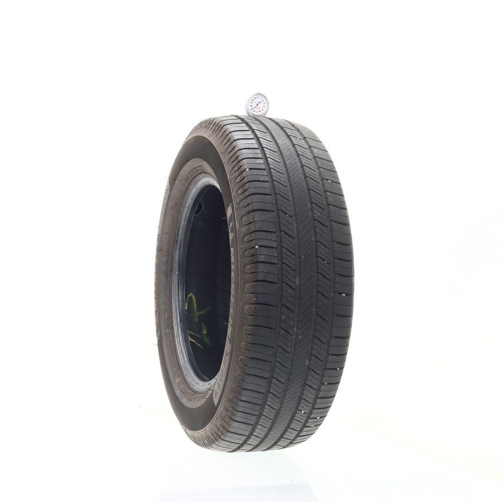 Used 235/60R16 Michelin Defender 2 100H - 8.5/32 - Image 1