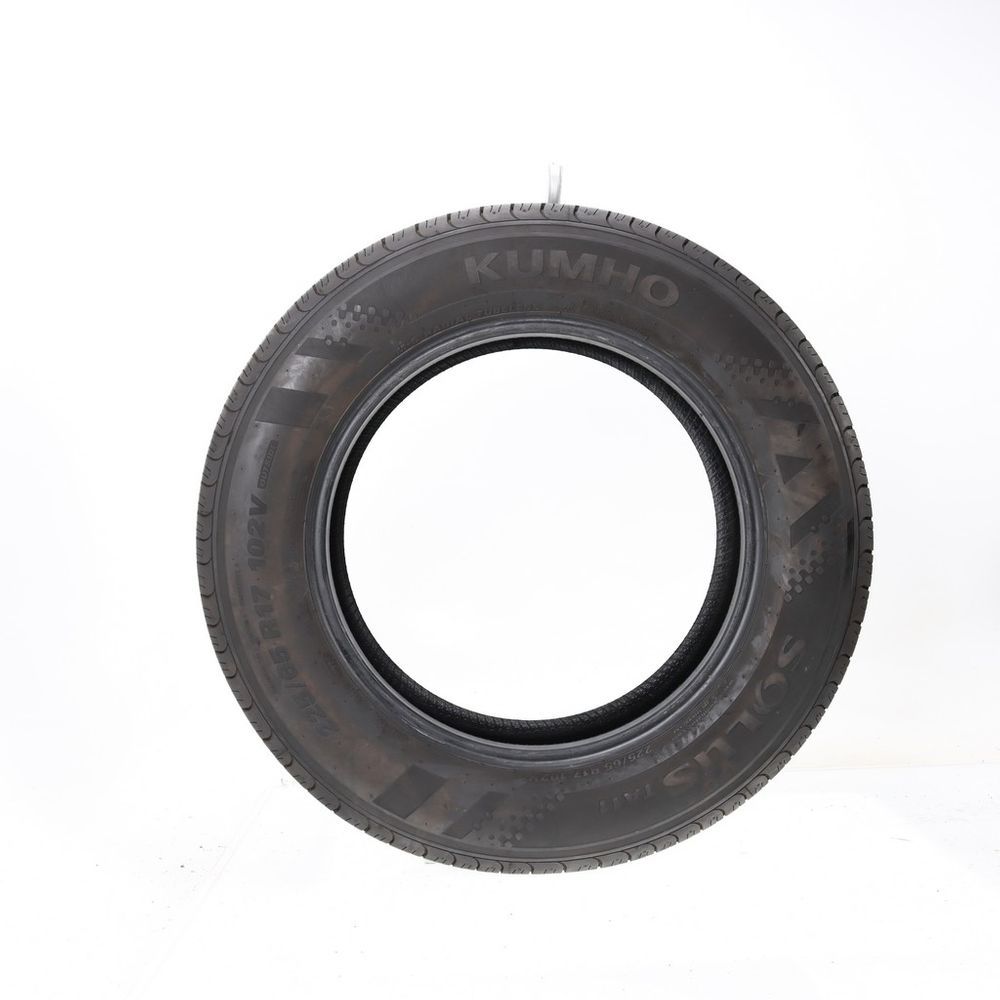 Set of (2) Used 225/65R17 Kumho Solus TA11 102V - 10/32 - Image 3