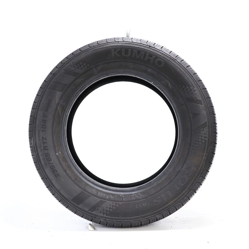 Used 235/65R17 Kumho Solus TA11 104T - 10.5/32 - Image 3