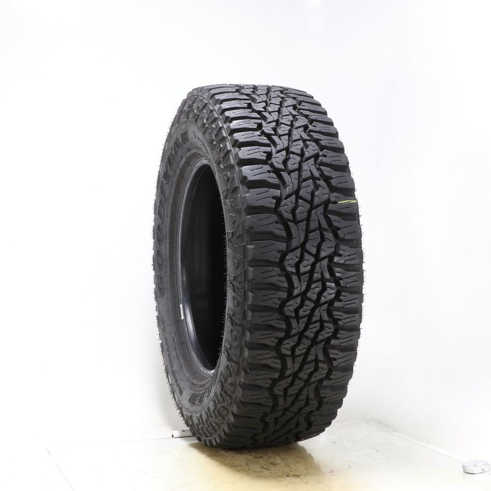 Set of (2) Used LT 275/65R18 Goodyear Wrangler Ultra Terrain AT 123/120Q E - 16-17/32 - Image 4