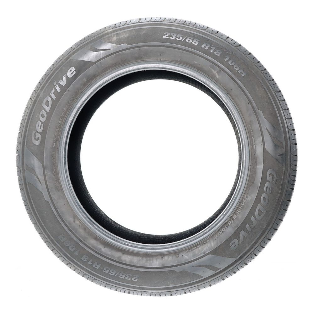 Set of (2) Used 235/65R18 GeoDrive KH16 106H - 8/32 - Image 3