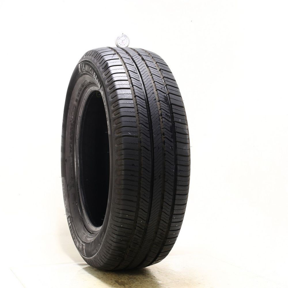 Used 255/60R19 Michelin Defender 2 109H - 9.5/32 - Image 1