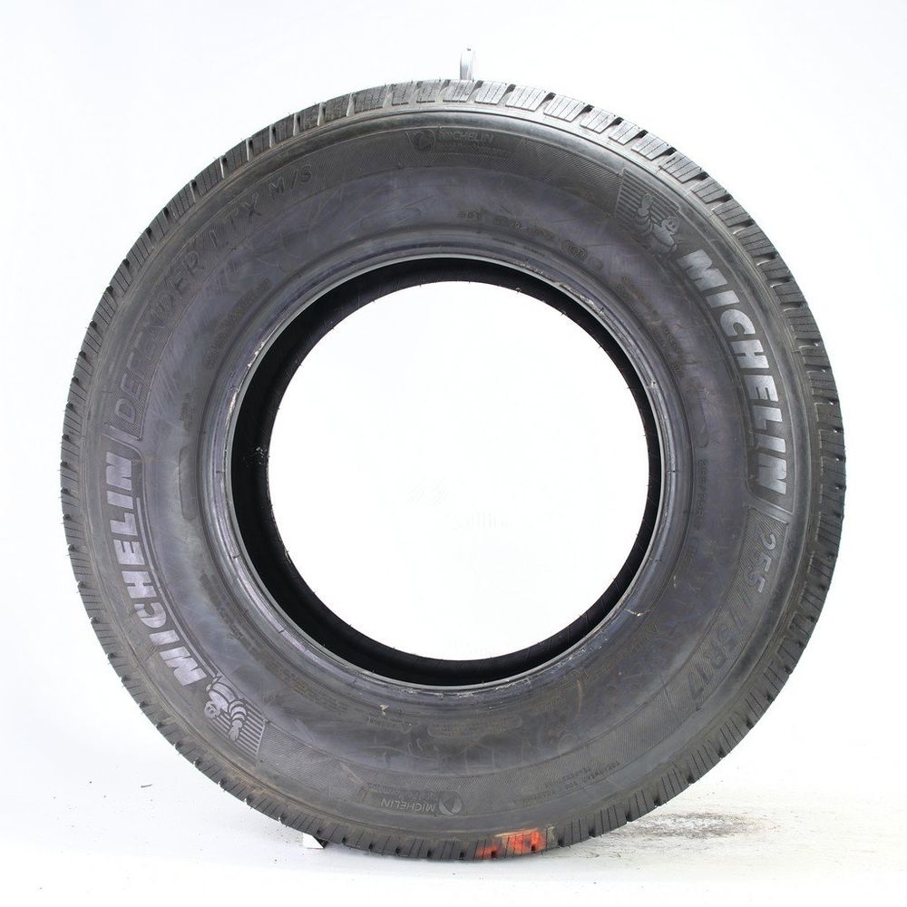 Set of (2) Used 255/75R17 Michelin Defender LTX M/S 115T - 8-8.5/32 - Image 6