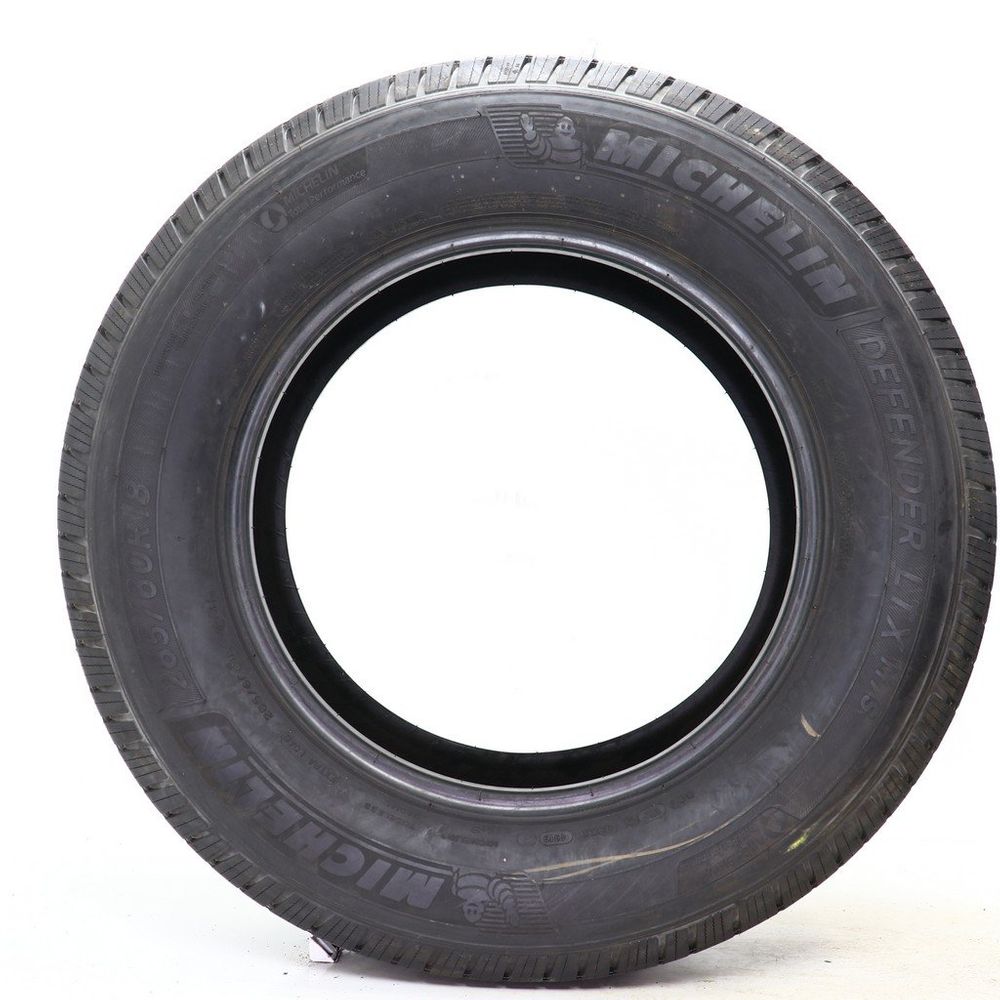Set of (2) Used 285/60R18 Michelin Defender LTX M/S 120H - 10-10.5/32 - Image 3