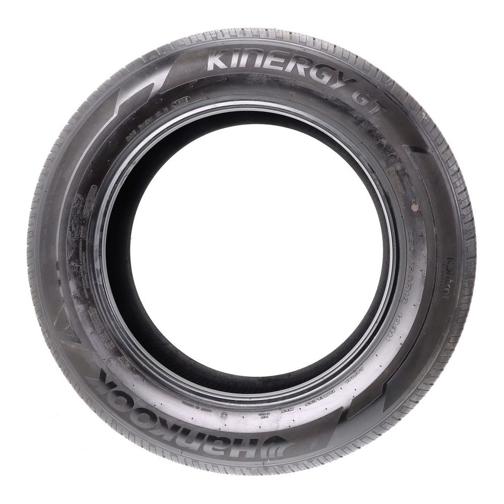 Set of (2) Used 235/60R18 Hankook Kinergy GT 103H - 7-7.5/32 - Image 3