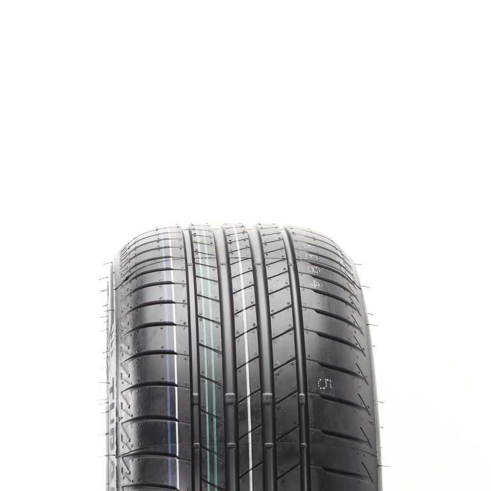 Set of (4) New 225/50R18 Bridgestone Turanza T005 RFT 99W - Image 2