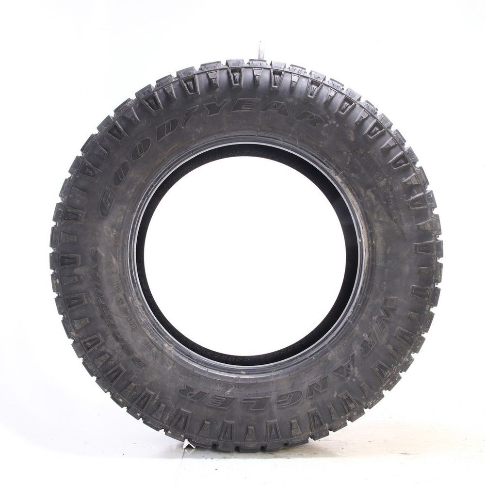Used 255/70R18 Goodyear Wrangler Duratrac 113S - 9.5/32 - Image 3