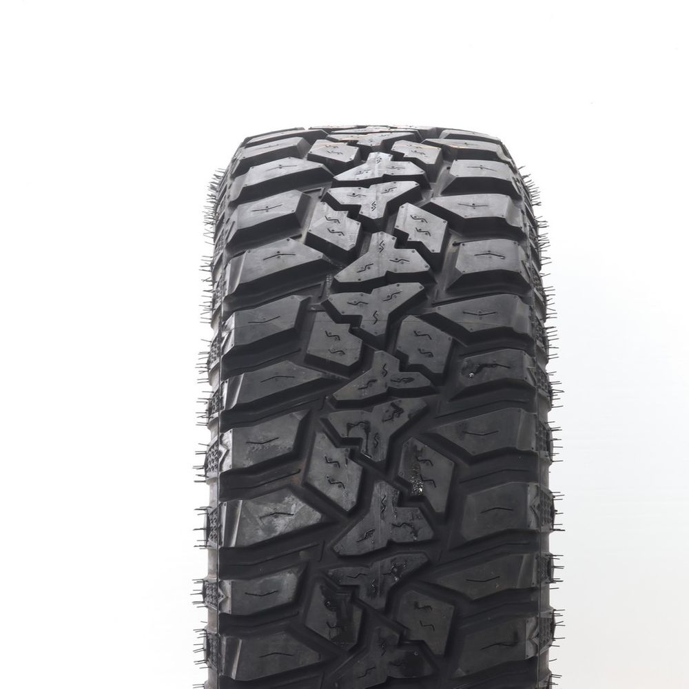 Driven Once LT 35X12.5R20 Kelly Safari MT 121Q E - 20/32 - Image 2