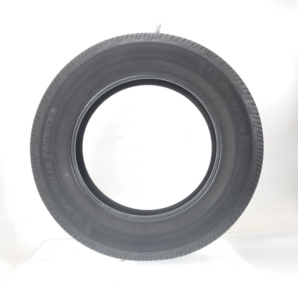 Used 255/65R19 Michelin Defender LTX M/S 2 114H - 11/32 - Image 3