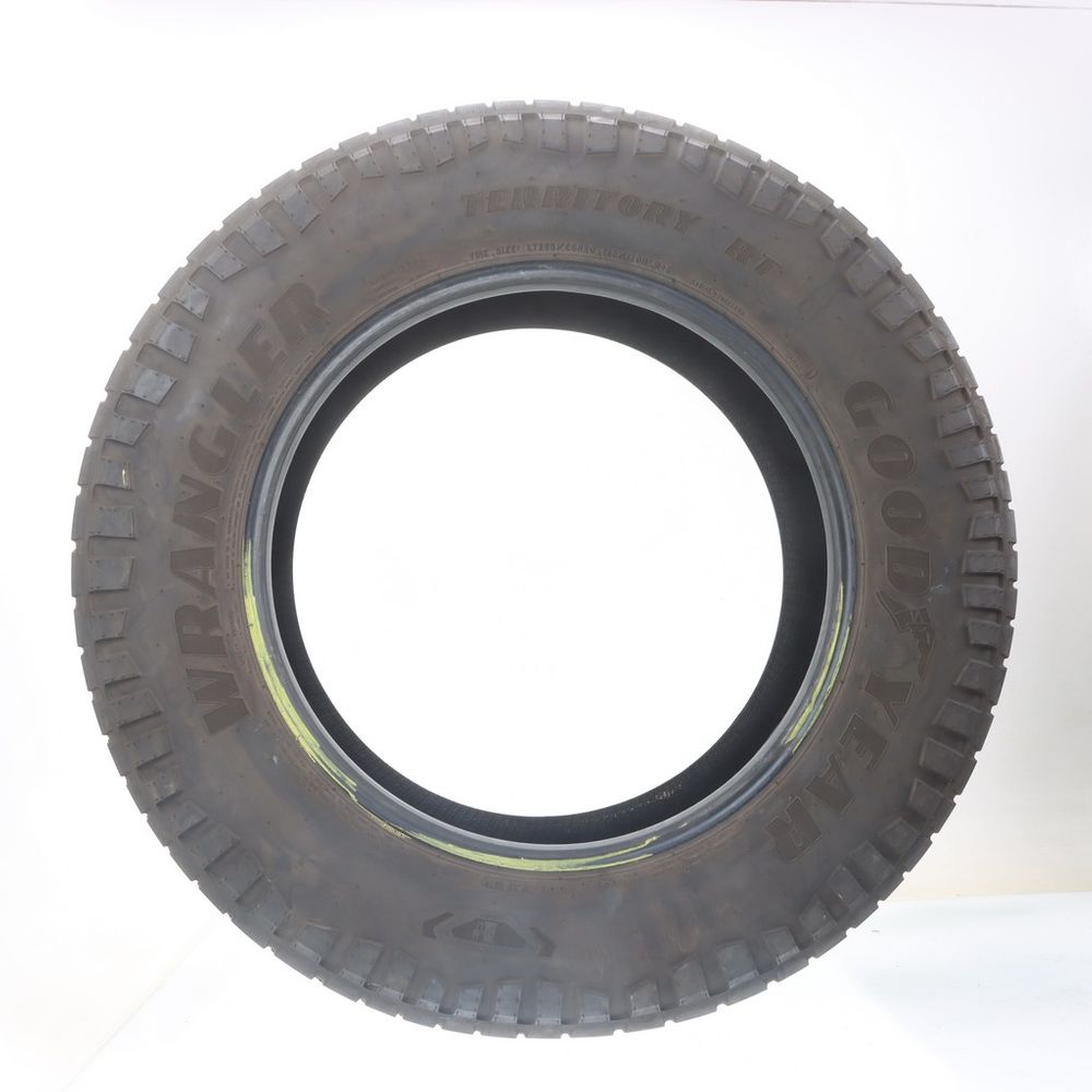 Used LT 285/65R20 Goodyear Wrangler Territory RT T1 SoundComfort 123/120H D - 5.5/32 - Image 3