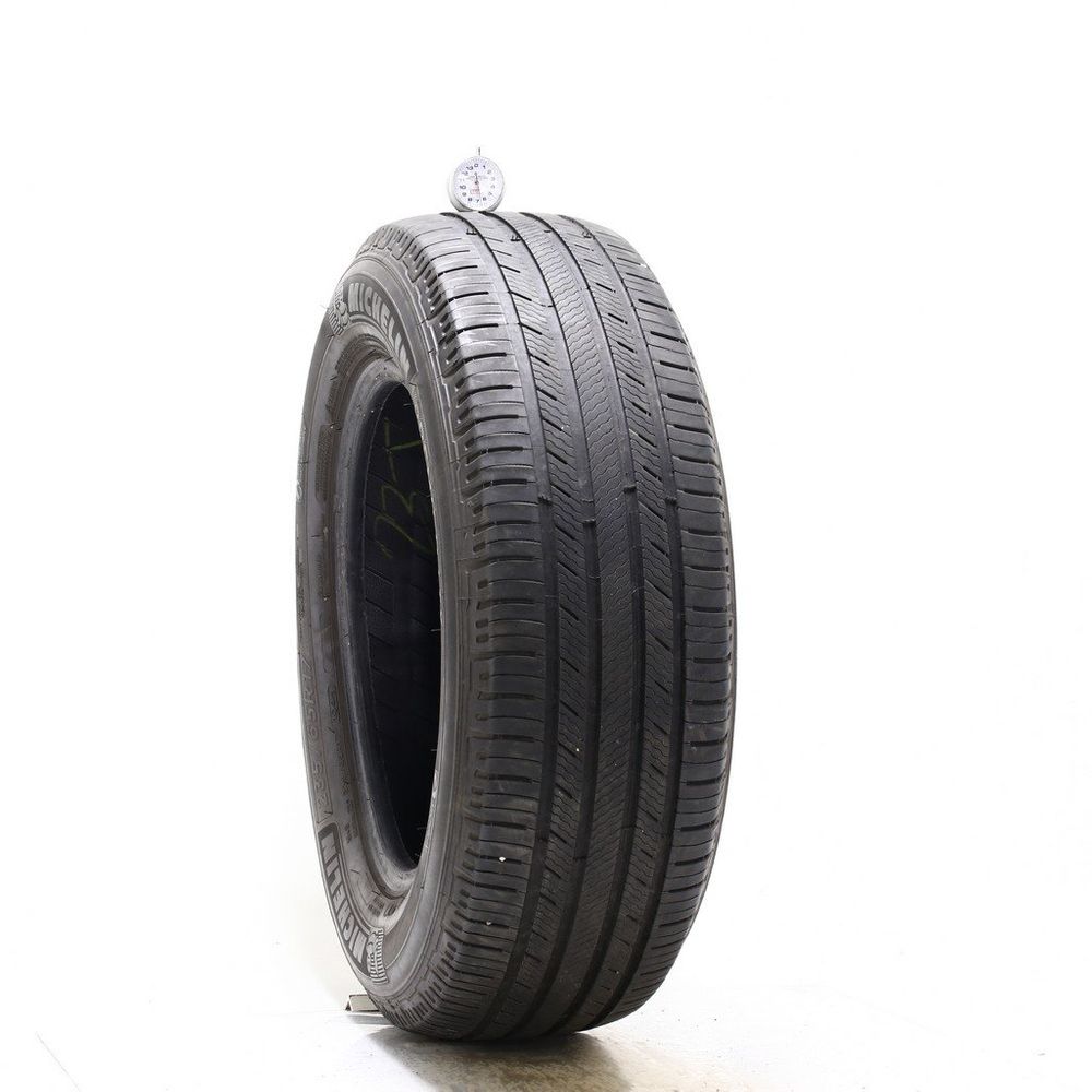 Set of (2) Used 235/65R17 Michelin Premier LTX 104H - 6.5-7.5/32 - Image 1