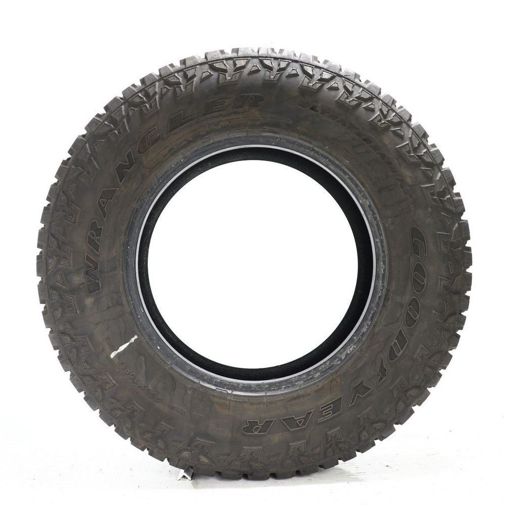Used 265/70R17 Goodyear Wrangler Ultra Terrain AT 115S - 13/32 - Image 3