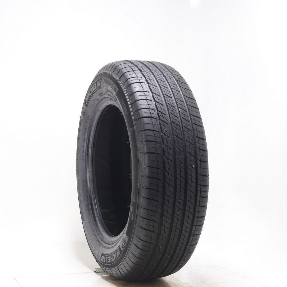 Set of (2) Driven Once 235/65R18 Michelin Primacy Tour A/S 106H - 9.5/32 - Image 1