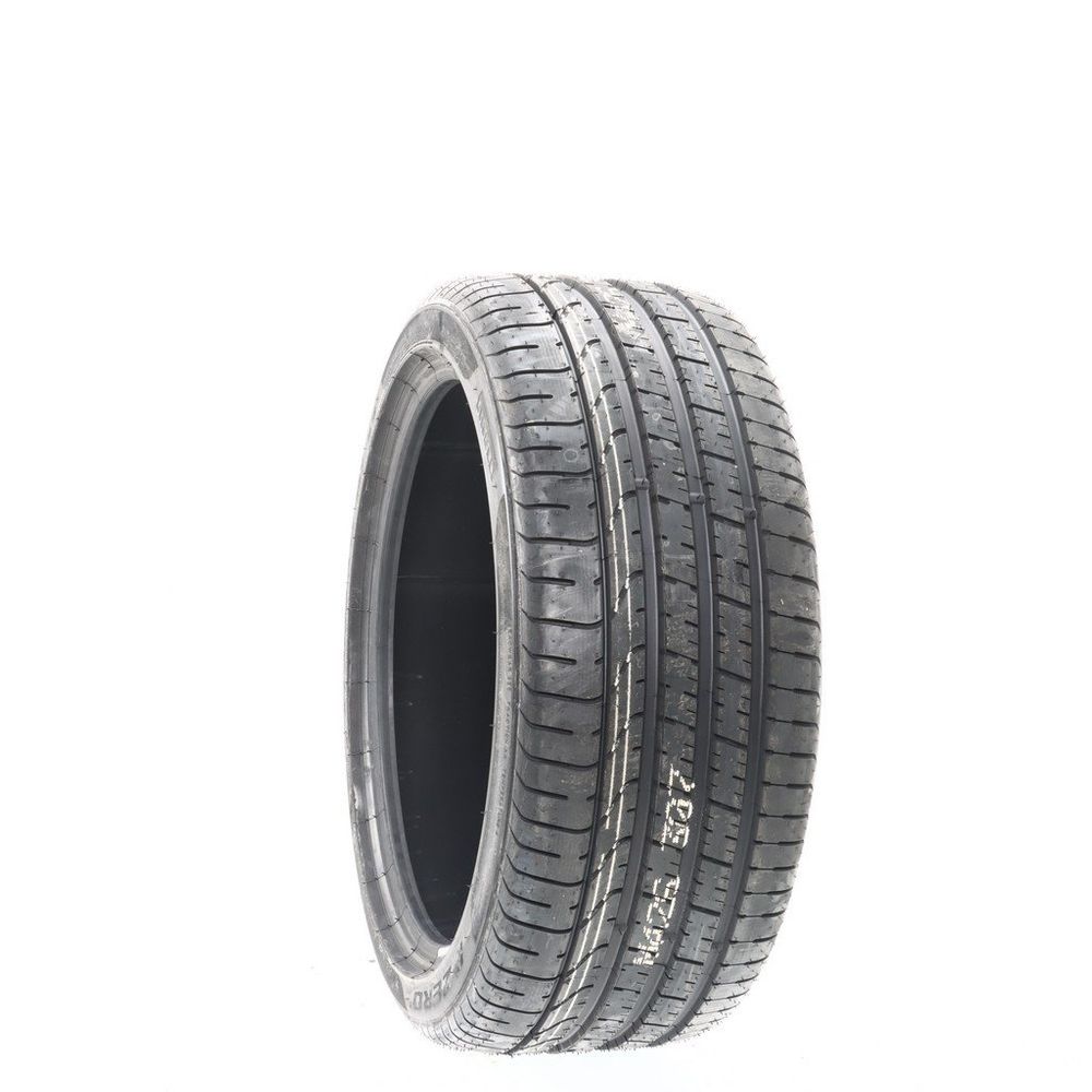 Set of (2) New 275/35R19 Pirelli P Zero Run Flat 96Y - Image 1