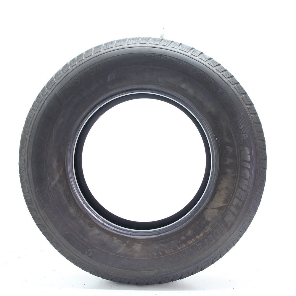 Used 255/75R17 Michelin Defender LTX M/S 115T - 7.5/32 - Image 3