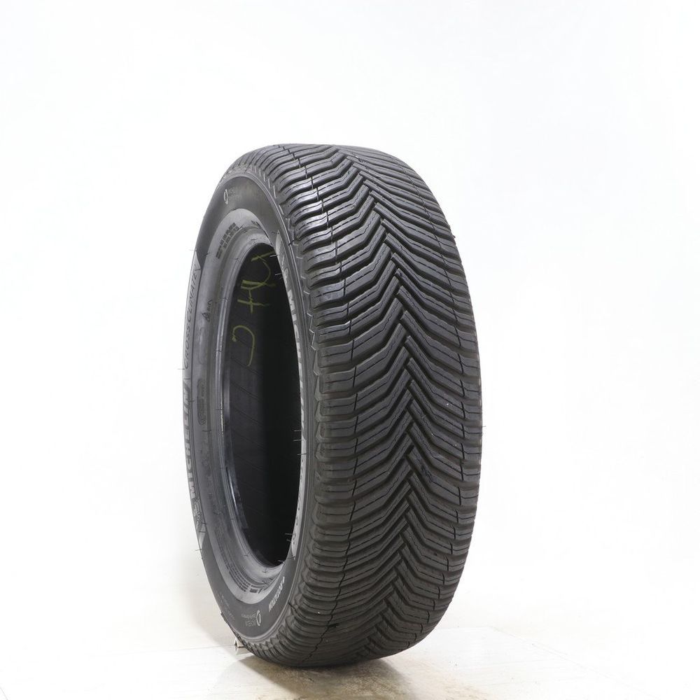 Set of (2) New 235/60R18 Michelin CrossClimate 2 107H - 10/32 - Image 1