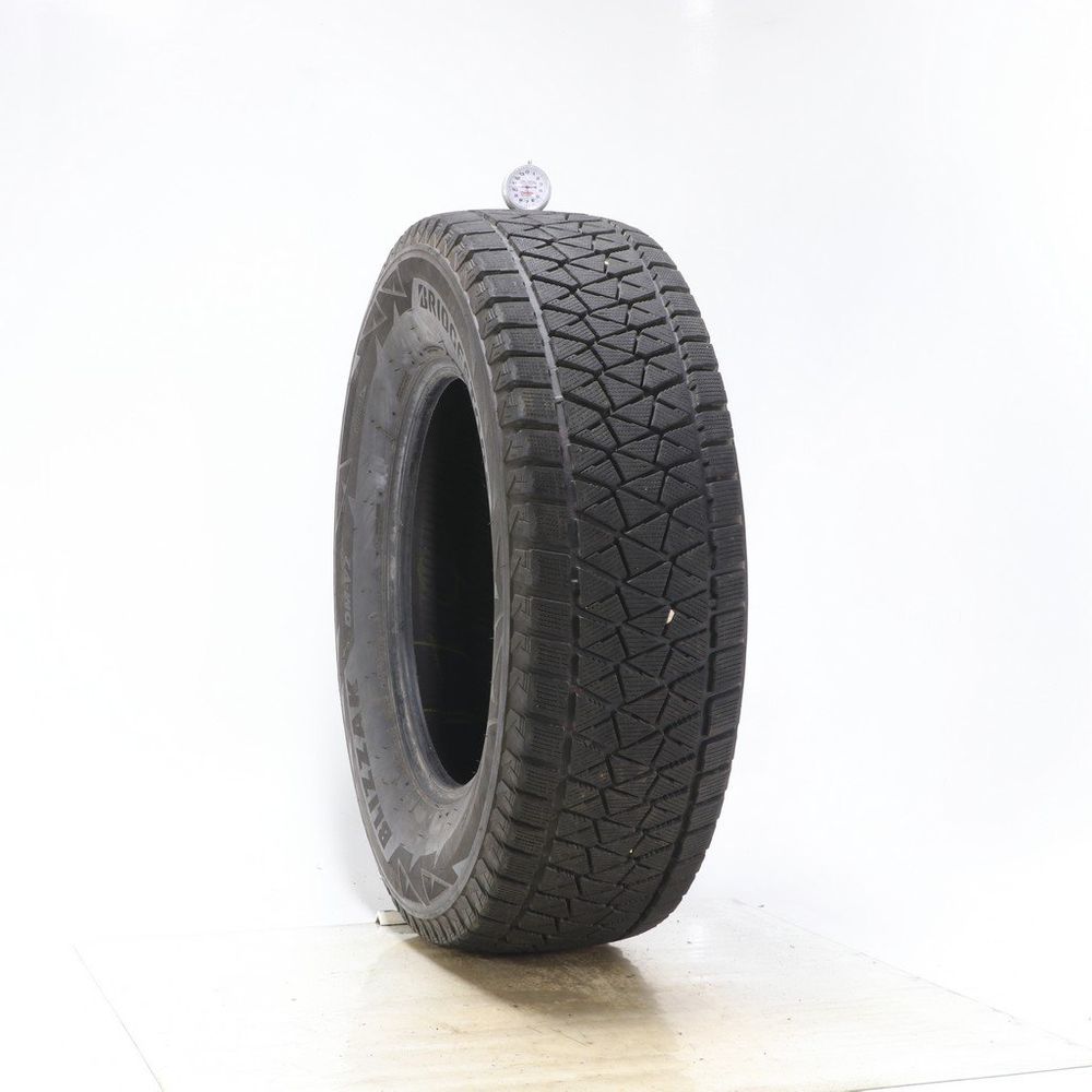 Used 255/70R17 Bridgestone Blizzak DM-V2 112S - 10.5/32 - Image 1