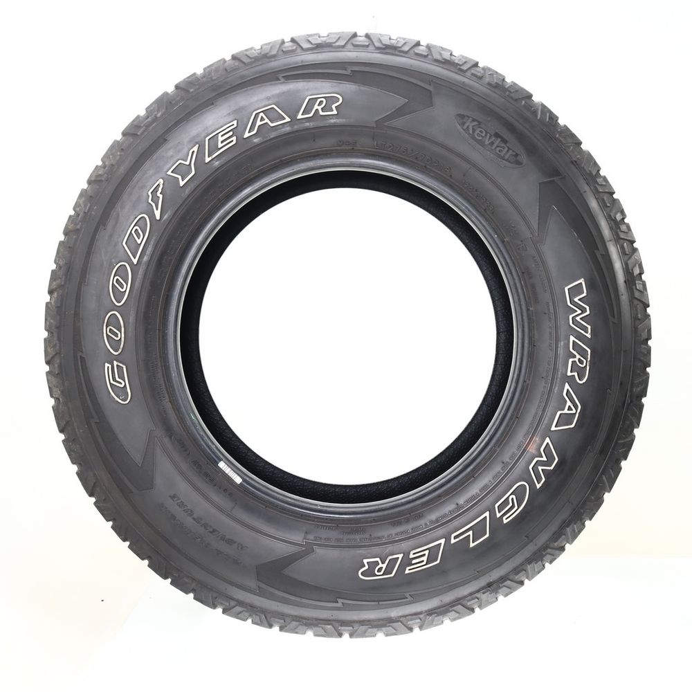 Set of (2) Used LT 275/70R18 Goodyear Wrangler All-Terrain Adventure Kevlar 125/122R E - 7.5-8/32 - Image 3