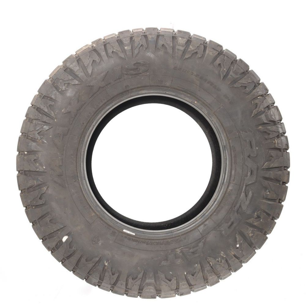 Used LT 35X12.5R17 Maxxis Razr AT 121R E - 10/32 - Image 3