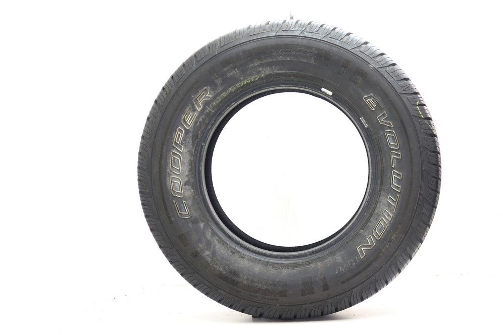 Used 265/70R17 Cooper Evolution H/T 115T - 12/32 - Image 3