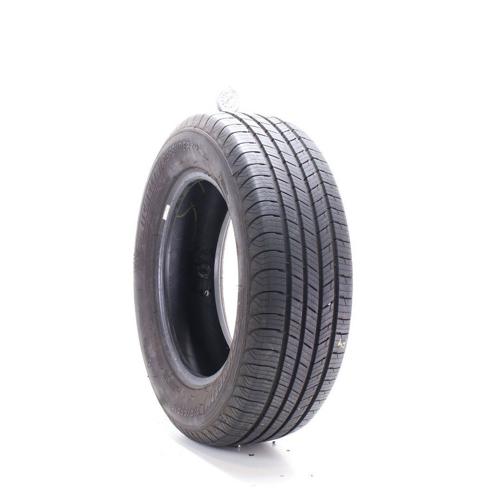 Used 215/65R16 Michelin Defender T+H 98H - 9.5/32 - Image 1