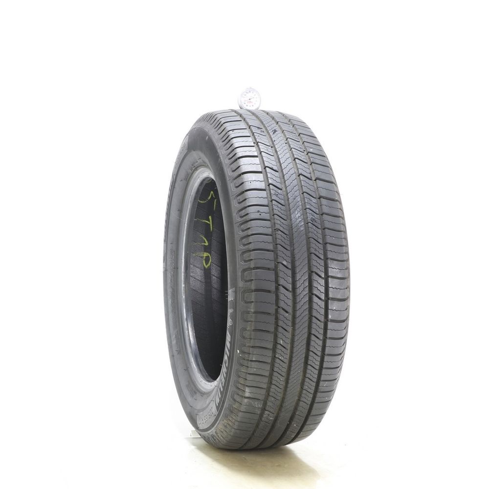 Set of (4) Used 225/65R17 Michelin Defender 2 102H - 9-10.5/32 - Image 4
