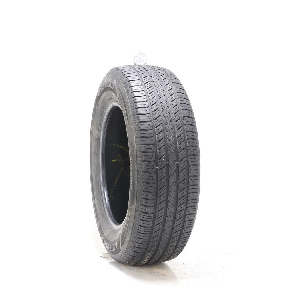 Set of (2) Used 235/65R17 Hankook Kinergy ST 104H - 4.5/32 - Image 1