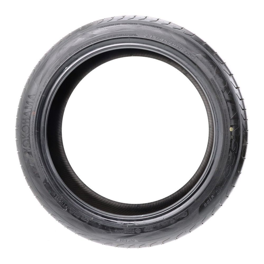 New 235/45ZR19 Yokohama Advan Sport V105 95Y - Image 3