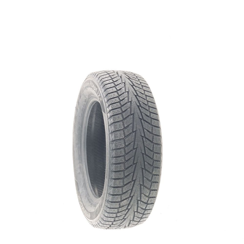 New 215/60R16 Hankook Winter iCept iZ2 W616 95T - Image 1