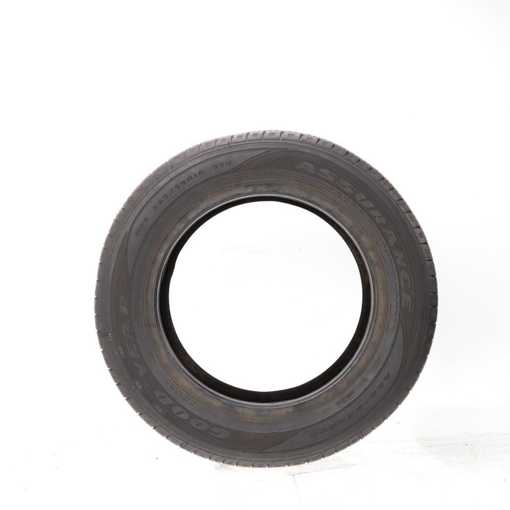 New 225/55R16 Goodyear Assurance All-Season 95H - Image 3