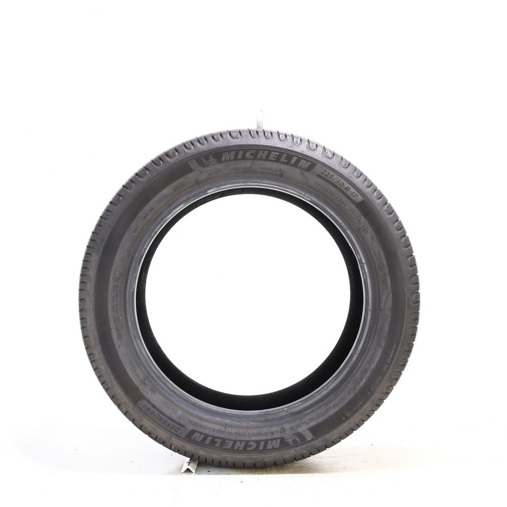 Set of (2) Used 225/50R17 Michelin Defender 2 98H - 9.5-10/32 - Image 6
