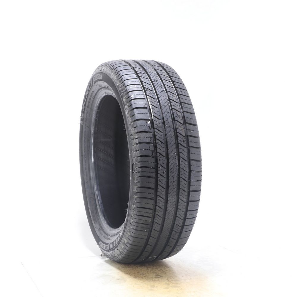 Set of (2) Driven Once 235/50R19 Michelin Defender 2 103H - 10.5/32 - Image 1