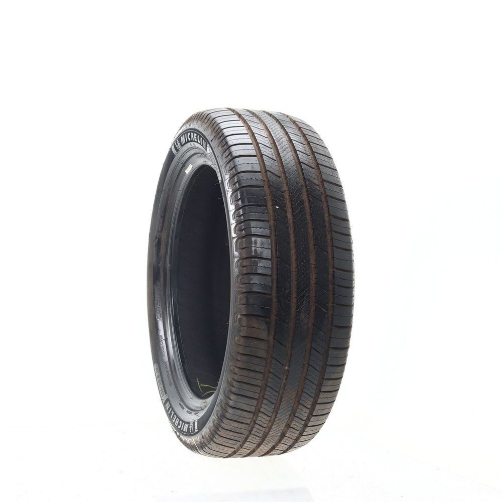 Set of (2) Driven Once 235/50R19 Michelin Defender 2 103H - 10.5/32 - Image 1