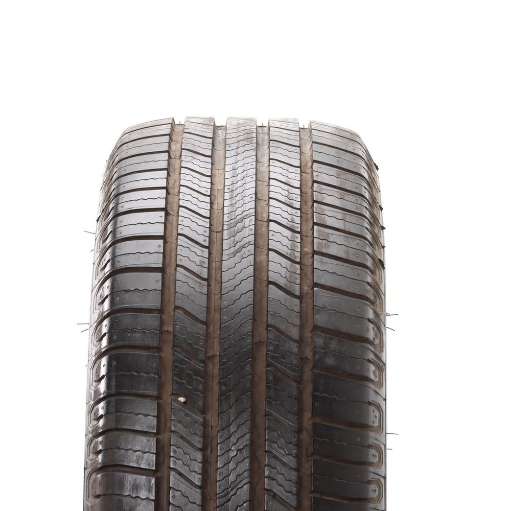 Set of (2) Driven Once 235/50R19 Michelin Defender 2 103H - 10.5/32 - Image 2