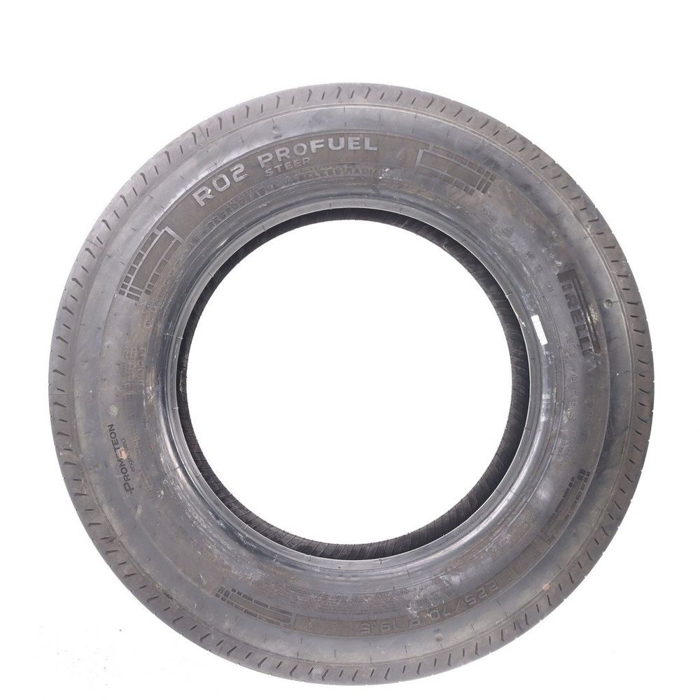Used 225/70R19.5 Pirelli R02 ProFuel Steer 128/126N - 14/32 - Image 3