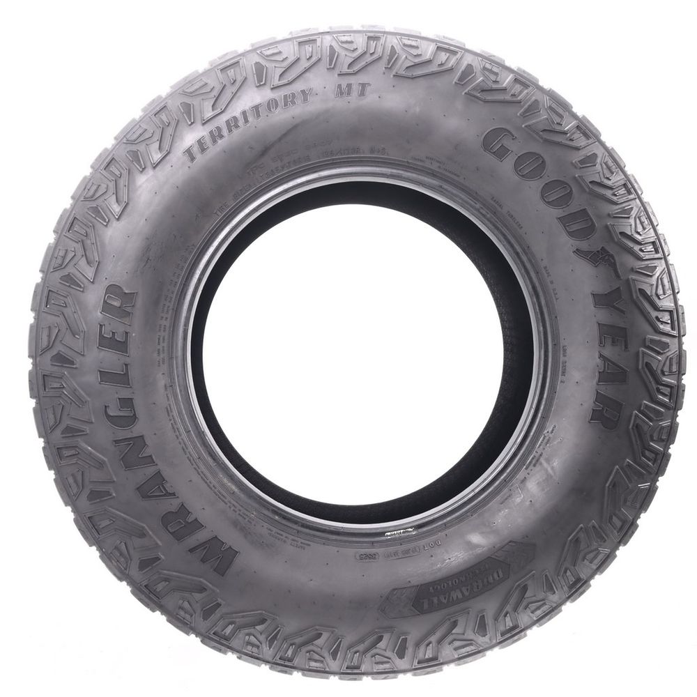 Used LT 305/70R18 Goodyear Wrangler Territory MT 126/123R E - 7/32 - Image 3
