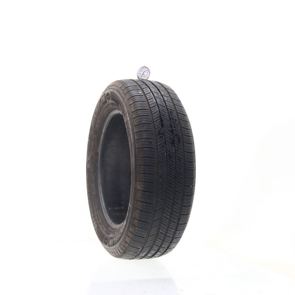 Used 215/60R16 Michelin Defender 95T - 8/32 - Image 1