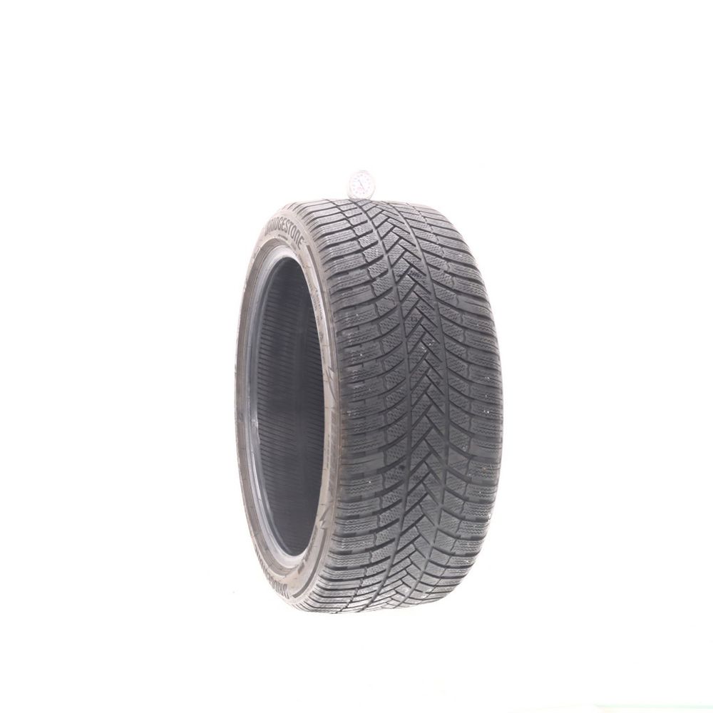 Used 255/40R19 Bridgestone Blizzak LM-005 100V - 5.5/32 - Image 1