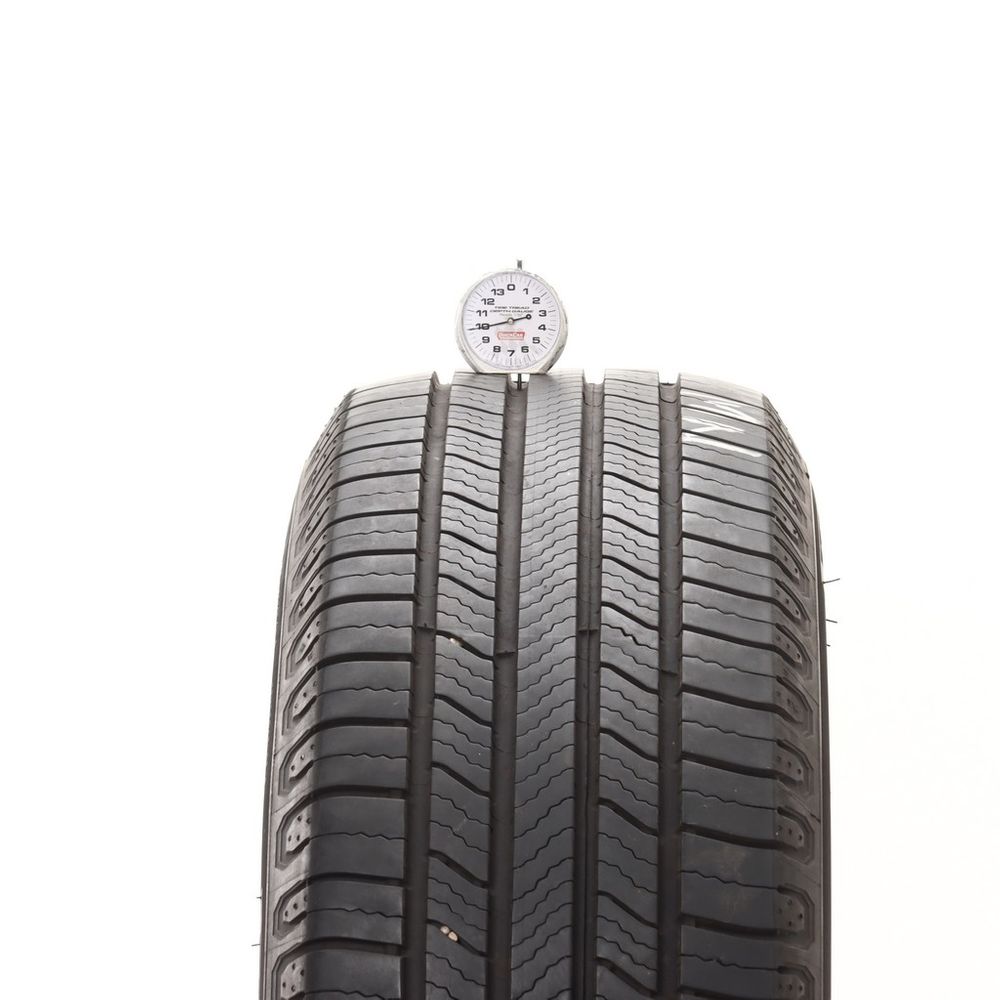 Set of (2) Used 235/60R17 Michelin Defender 2 102H - 9-10/32 - Image 5