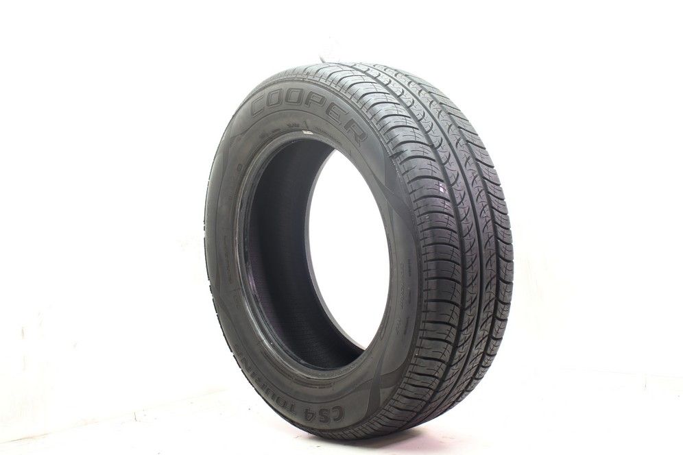 Used 235/65R18 Cooper CS4 Touring 106T - 8.5/32 - Image 1